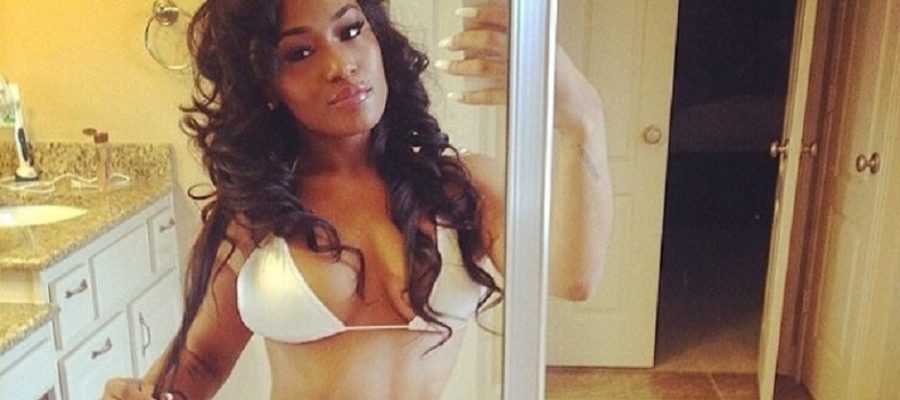 hot pic of lira galore mercer taking a selfie showing off her body in mirror